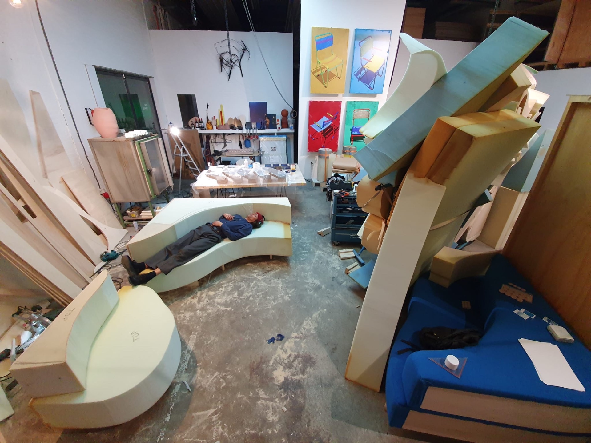 Studio — 2021 — Snapshot of the Eindhoven studio during production. — Eindhoven — by Sander Wassink — photo Sander Wassink
